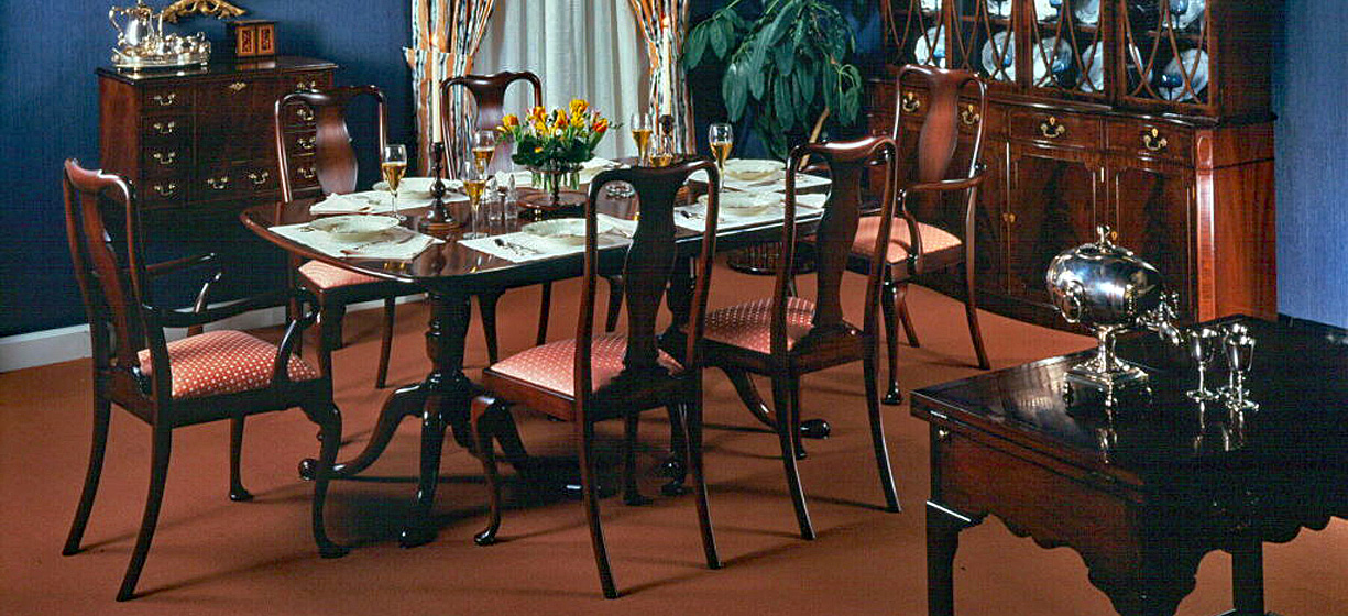 Queen Anne Dining Set